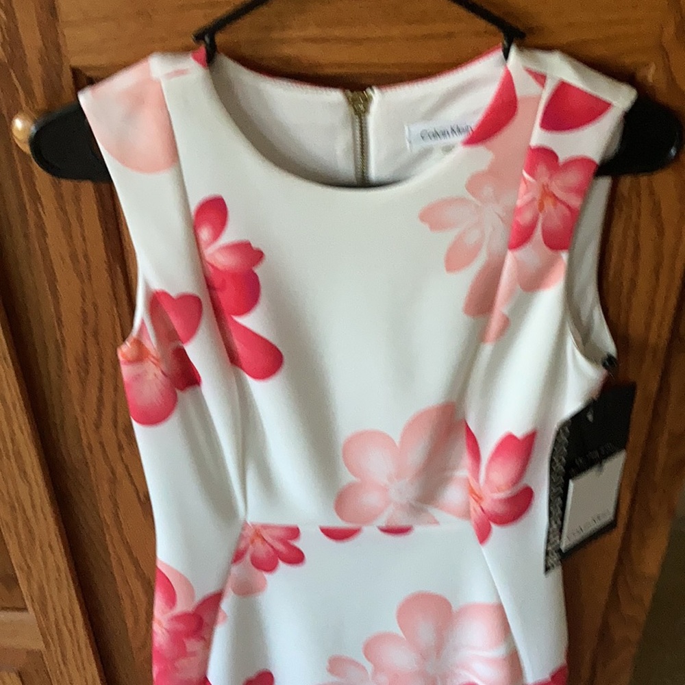 NWT Calvin Klein Dress -Size 4 - Picture 2 of 5